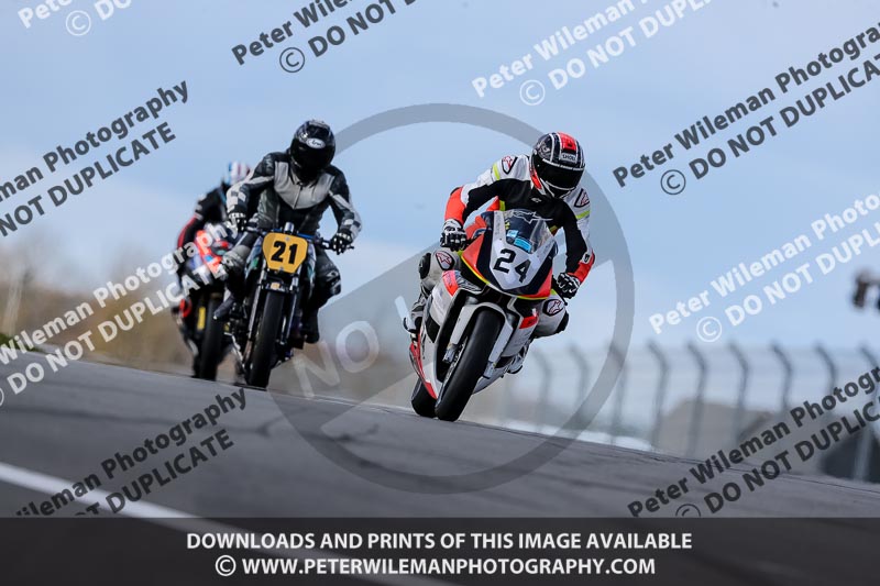 donington no limits trackday;donington park photographs;donington trackday photographs;no limits trackdays;peter wileman photography;trackday digital images;trackday photos